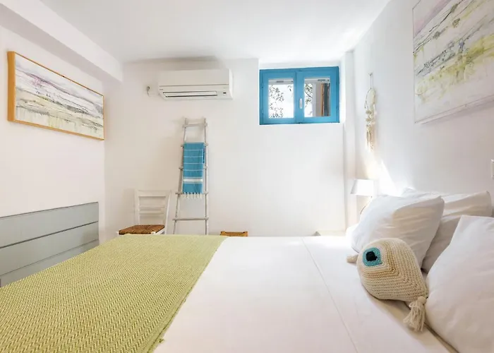 度假居 Aithoni Agioi Anargyroi *