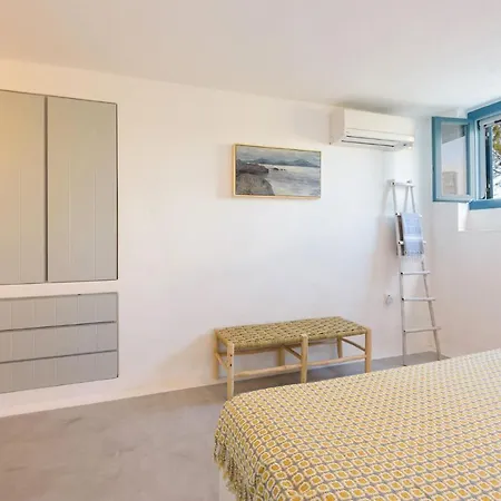 Aithoni Agioi Anargyroi Holiday home *