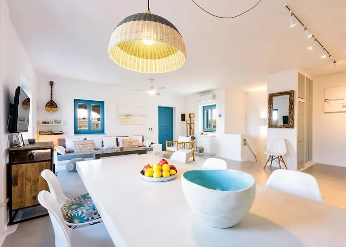 Aithoni Agioi Anargyroi *